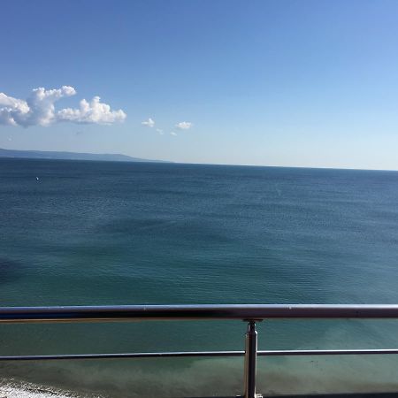 Sunny Bay Beach Hotel Pomorie Esterno foto