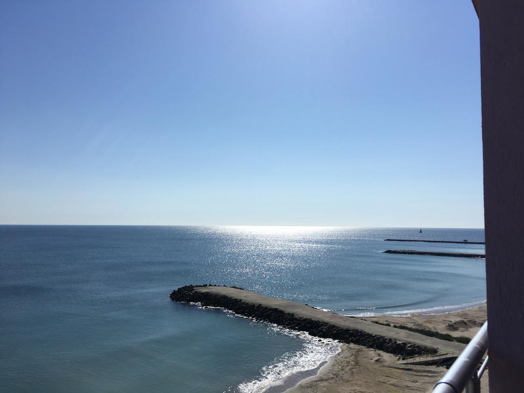 Sunny Bay Beach Hotel Pomorie Esterno foto