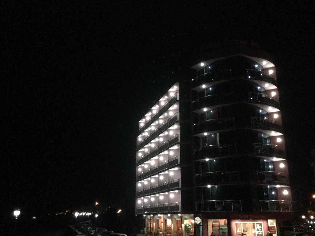 Sunny Bay Beach Hotel Pomorie Esterno foto
