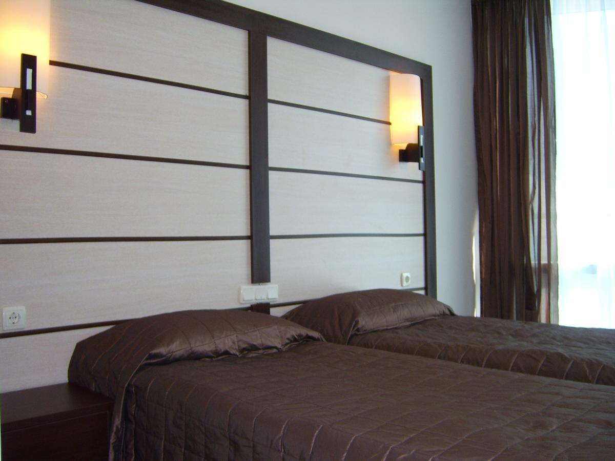 Sunny Bay Beach Hotel Pomorie Esterno foto