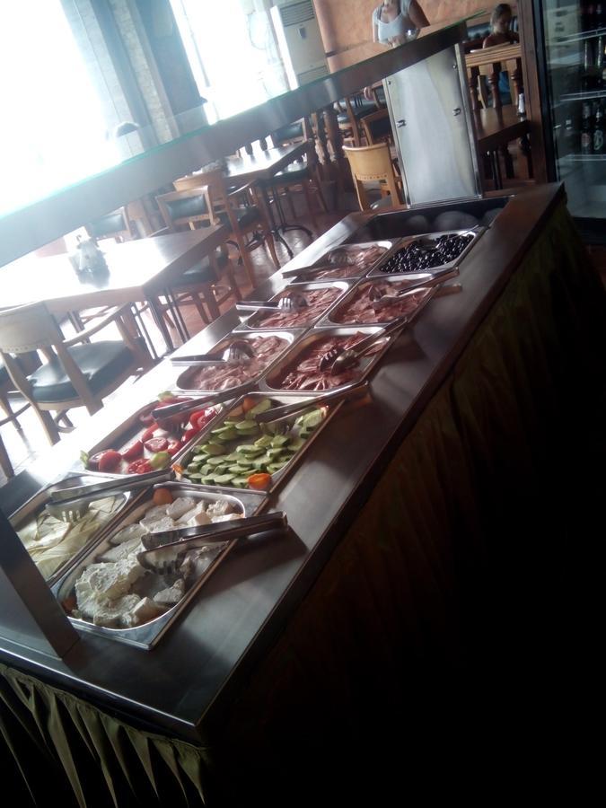 Sunny Bay Beach Hotel Pomorie Esterno foto